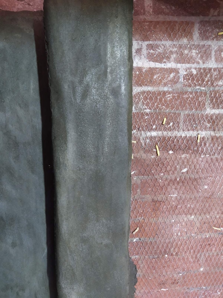 Монтаж гідроізоляційного шнура Пенебар на проходку труби у стіні