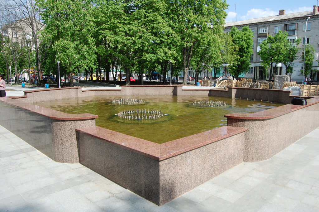 Міський фонтан у Кременчуці
