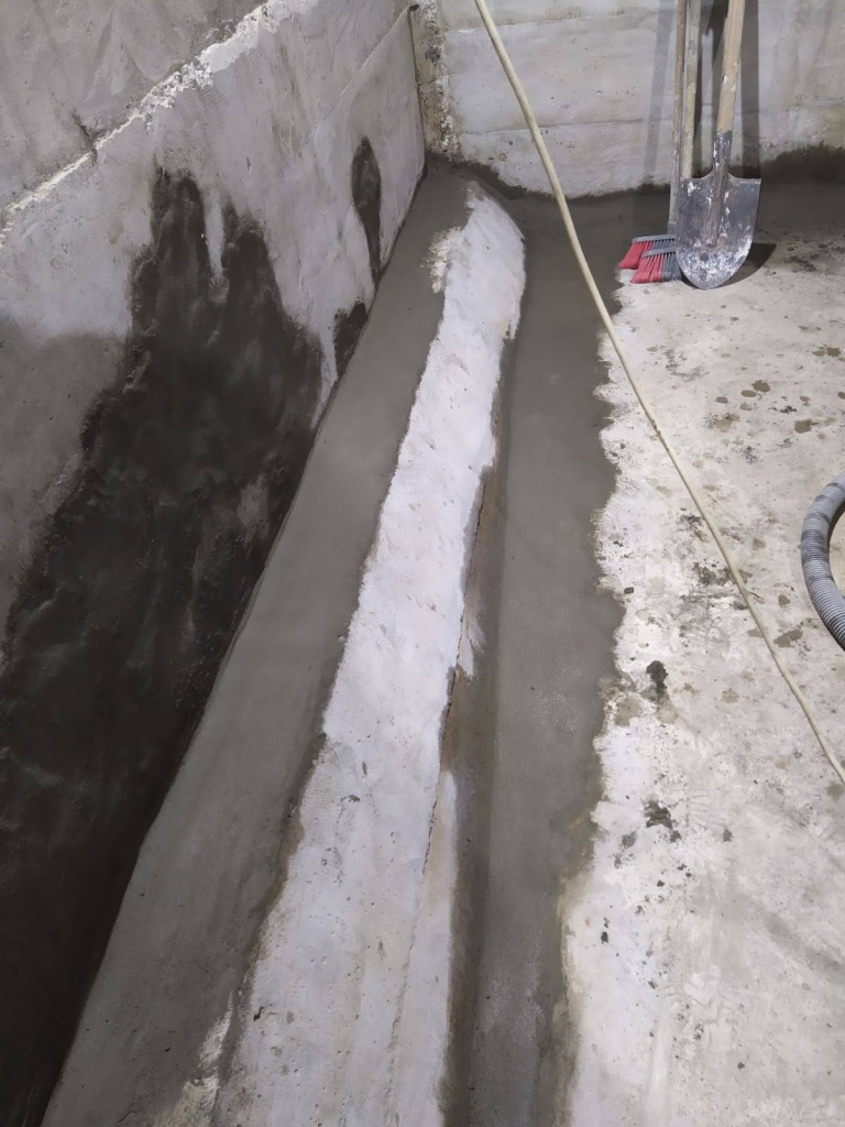 Гідроізоляція стін та підлоги резервуару